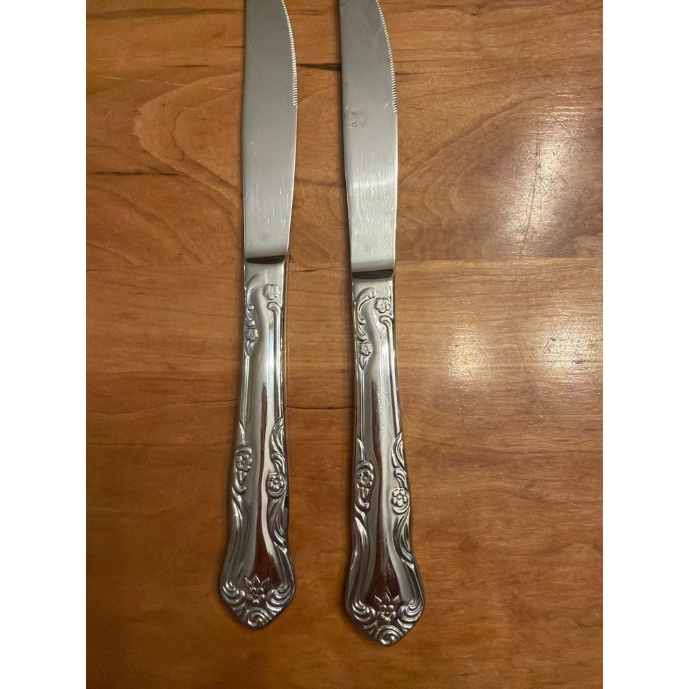 Oneida Azalea‎ Stainless Glossy Floral Dinner Knives Pair